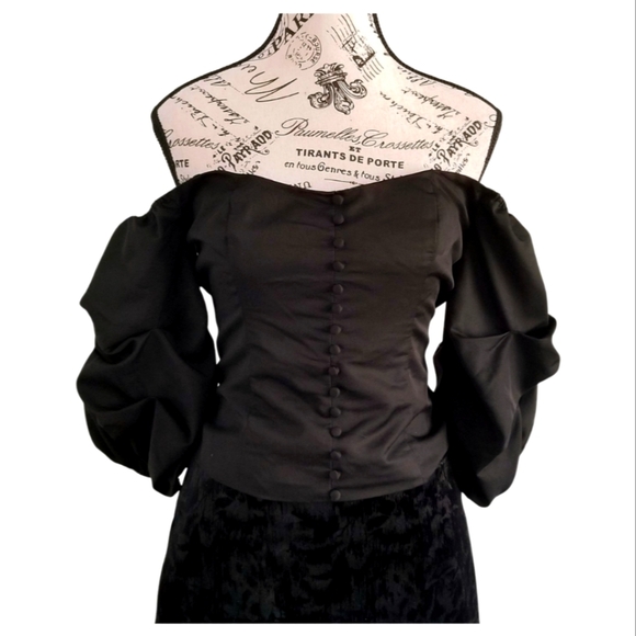 Marciano Tops - Marciano off shoulder spanish blouse